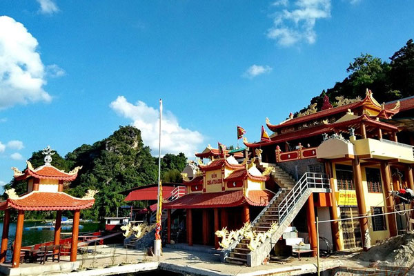 Thác bờ