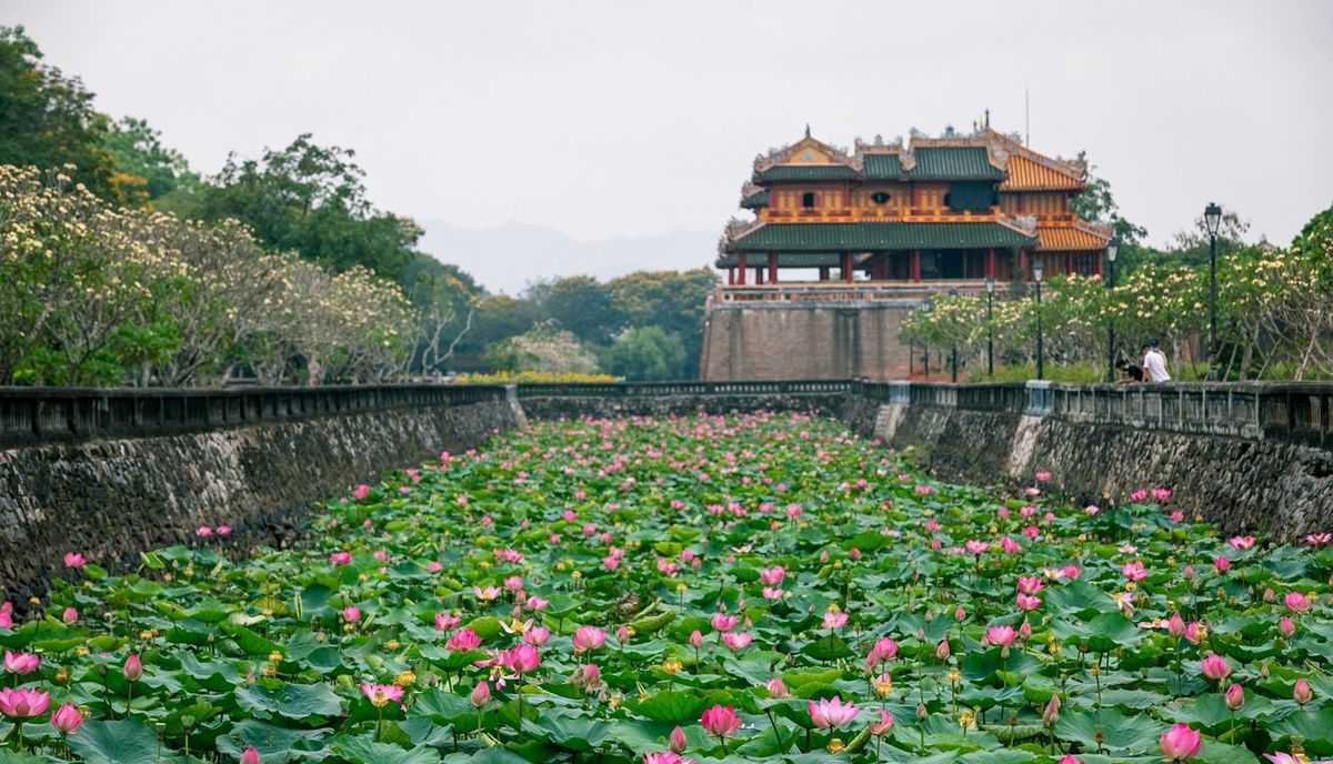 DU LỊCH DI SẢN MIỀN TRUNG TỪ HÀ NỘI – ĐÀ NẴNG – BÀ NÀ HILLS – PHỐ CỔ HỘI AN - CỐ ĐÔ HUẾ TOUR 4 NGÀY 3 ĐÊM KHỞI HÀNH HÀNG TUẦN VÀO MÙA HÈ 2025